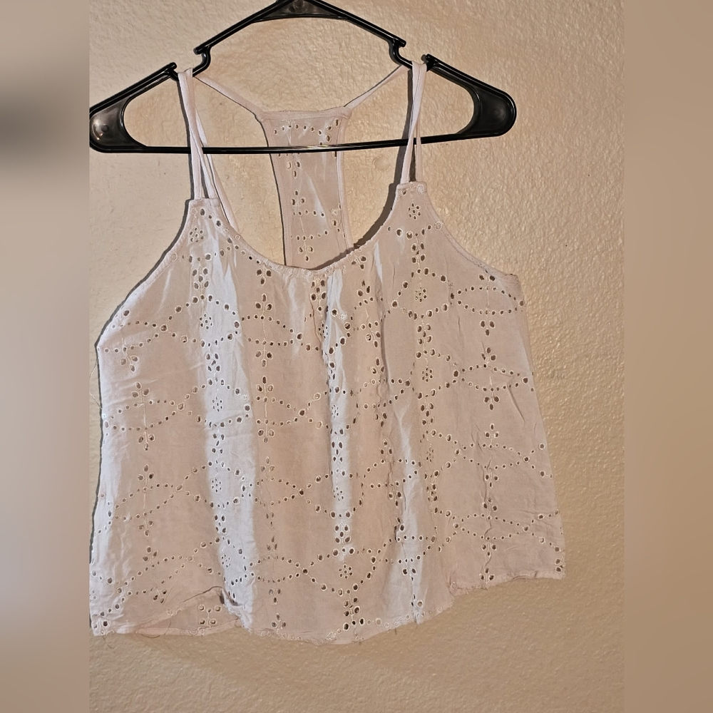 WHITE CROSS-BACK LACE TANK TOP Size M